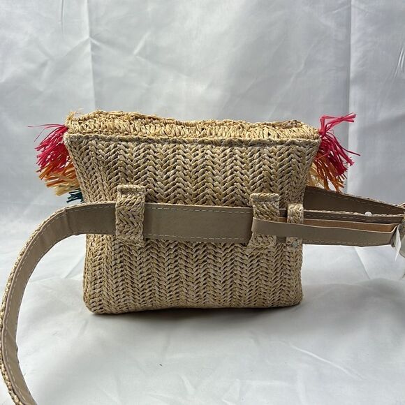 NWT INC International Concept Straw Rainbow Belt Bag - Picture 3 of 4